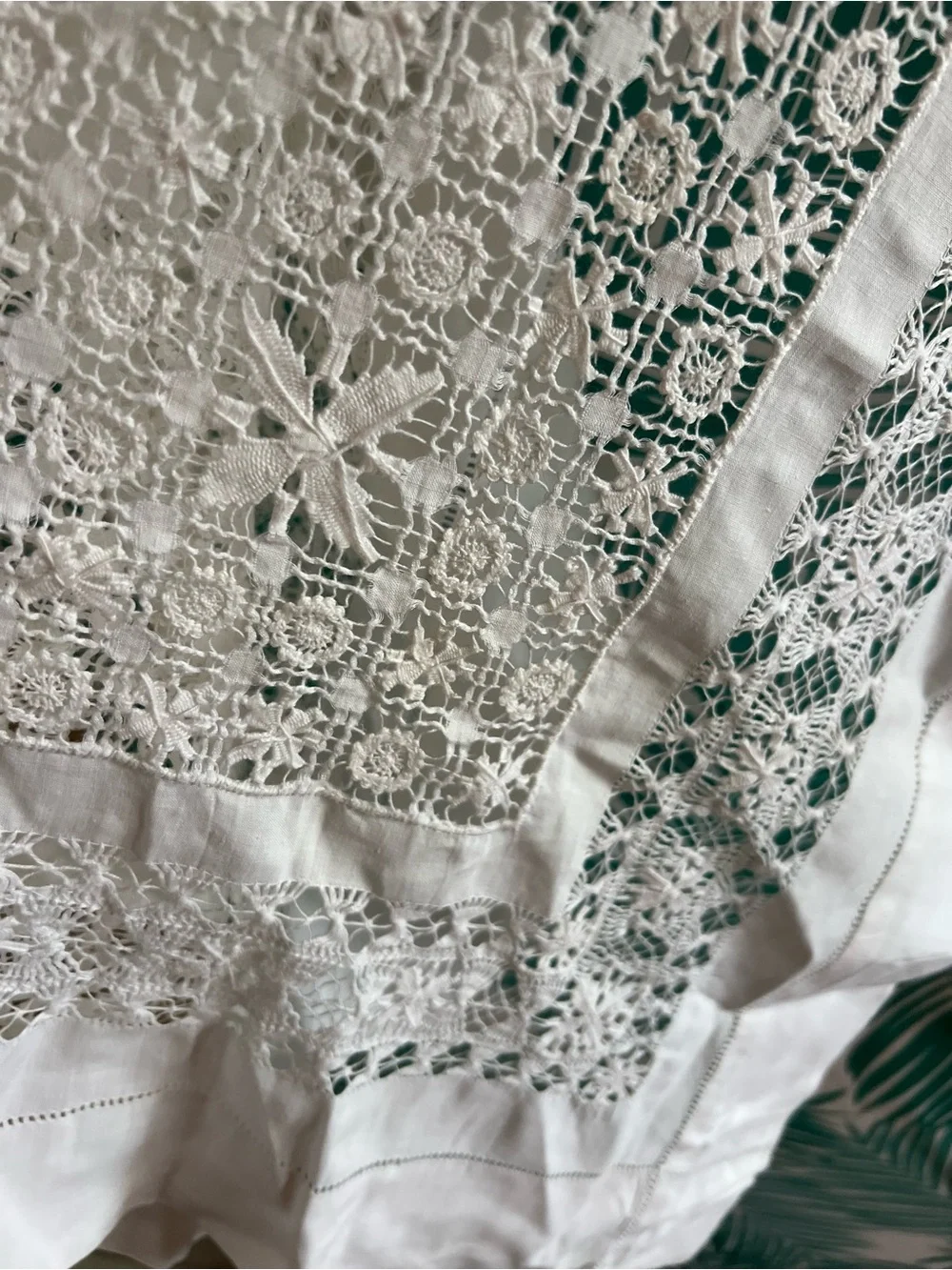 Vintage White Crochet Lace Tablecloth - Elegant Openwork Design